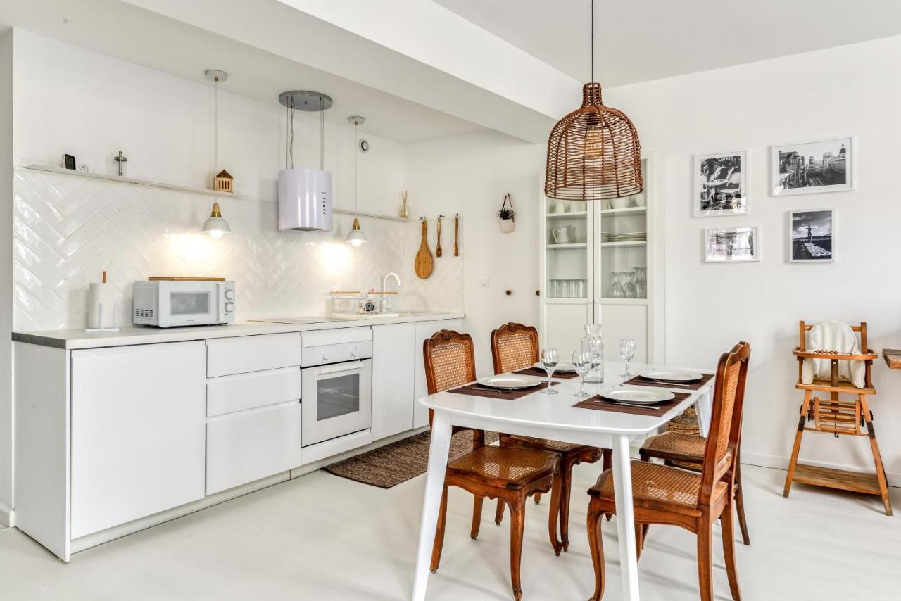Les Gites De Laure - L'Or Blanc, Appartement Avec Vue Sur Le Chateau, Climatisation, Netflix, A 160 M De La Cite Medievale Carcassonne Exterior photo